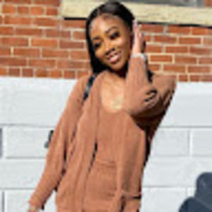 Meet your Posher, Bobbi simone